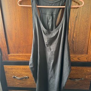 Lululemon black tank